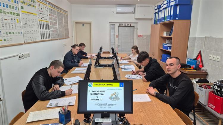Slika /autoškola edukacija 2025/1.jpg